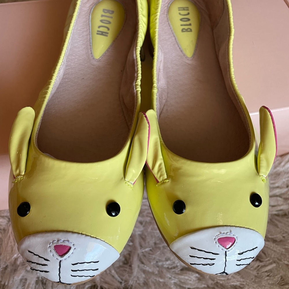Bloch mouse ballerina flats yellow 33 US 2?